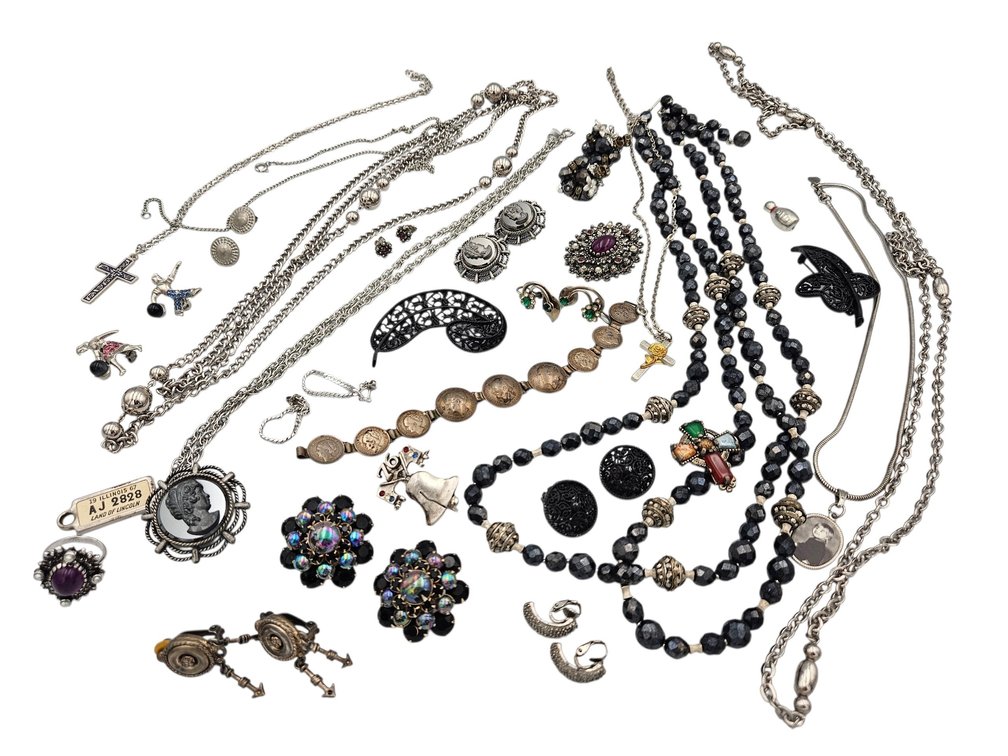Vintage Costume Jewelry - Silver-Colored (V)