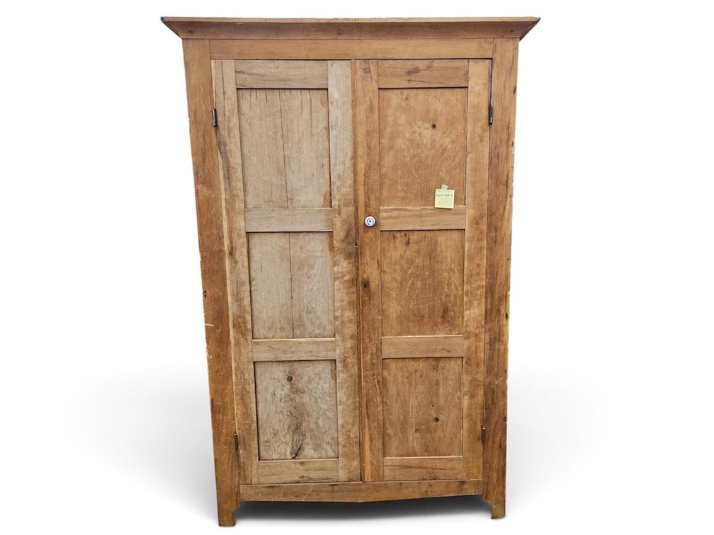 Primitive Wooden Cabinet (Z2)