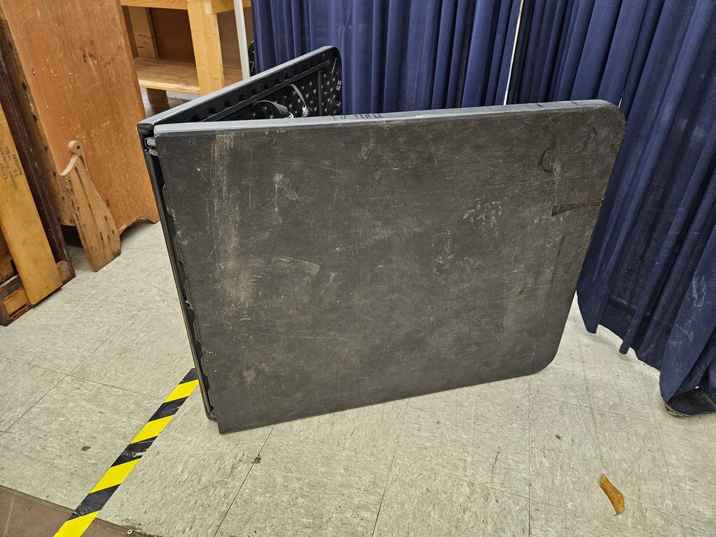 6ft Folding Table (Z2)