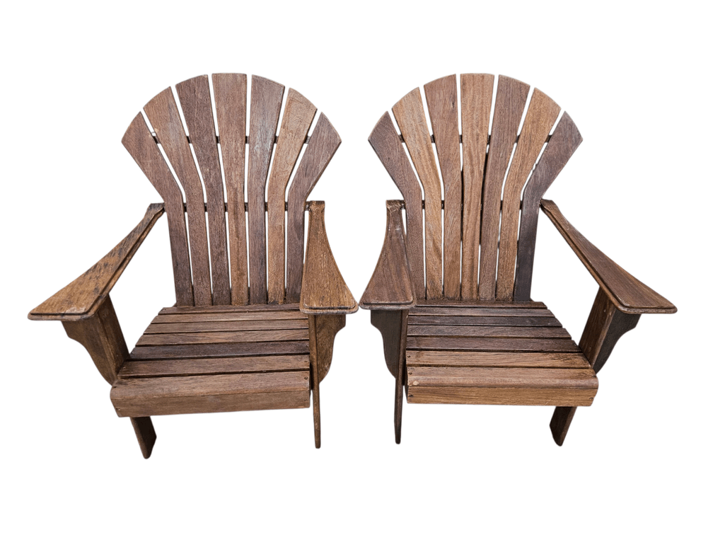 Wooden Outdoor Adirondack-Style Chairs (Z2)