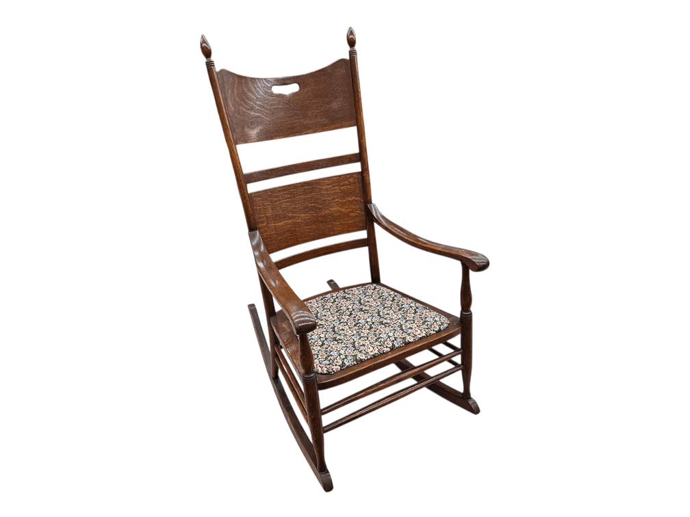 Antique Wooden Rocking Chair (Z2)