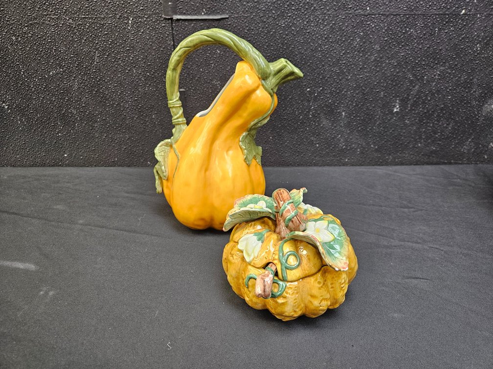 Fitz and Floyd Pumpkin (S9)