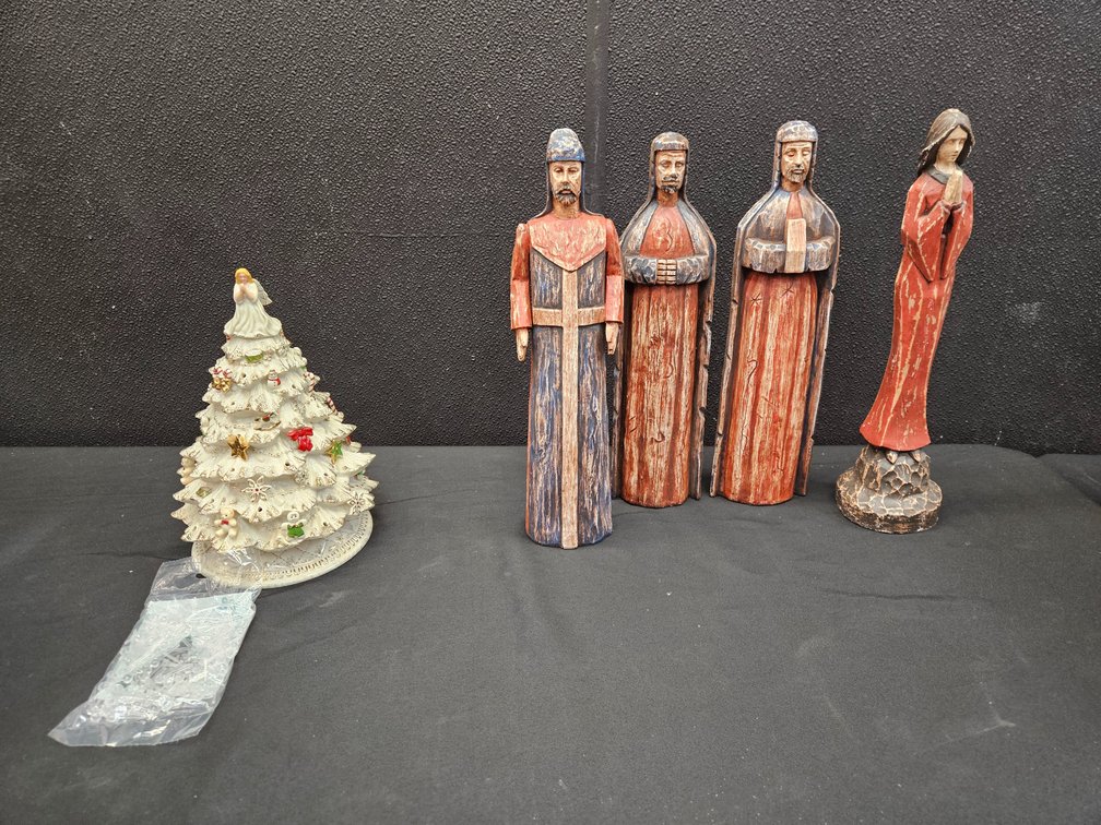 Lenox Ceramic Tree (S11)