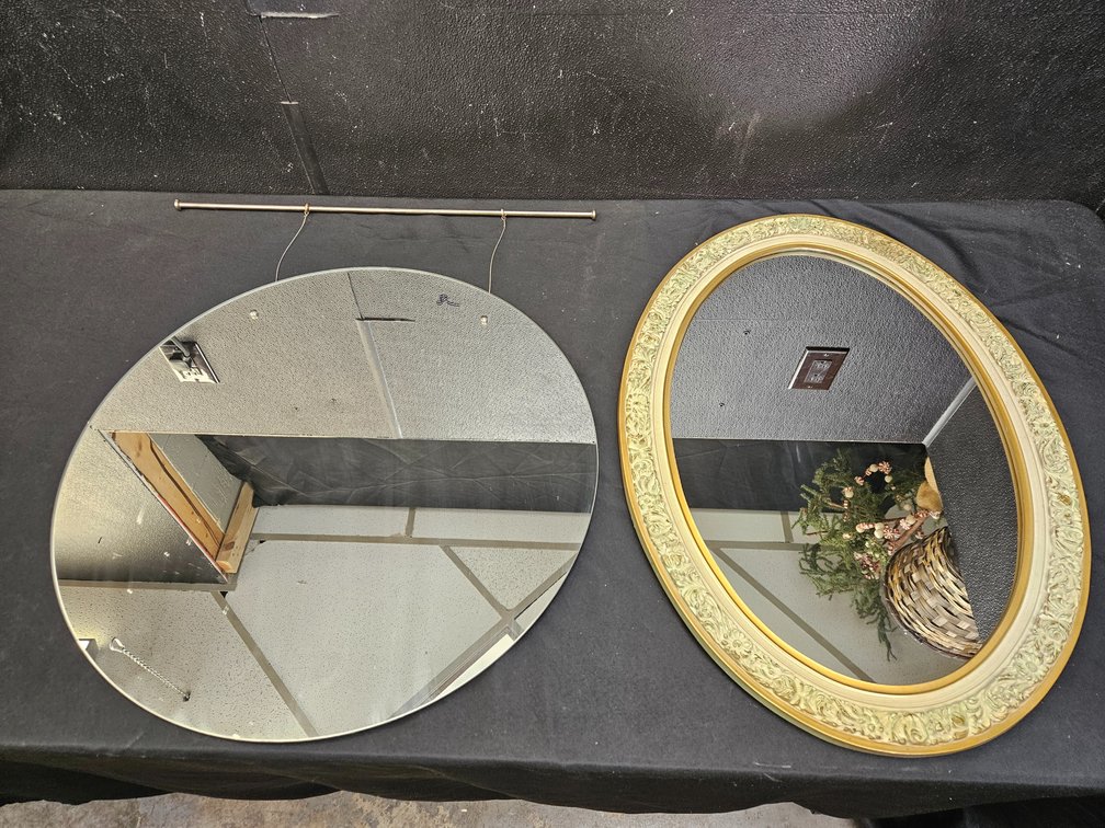Hanging Mirrors (S12)