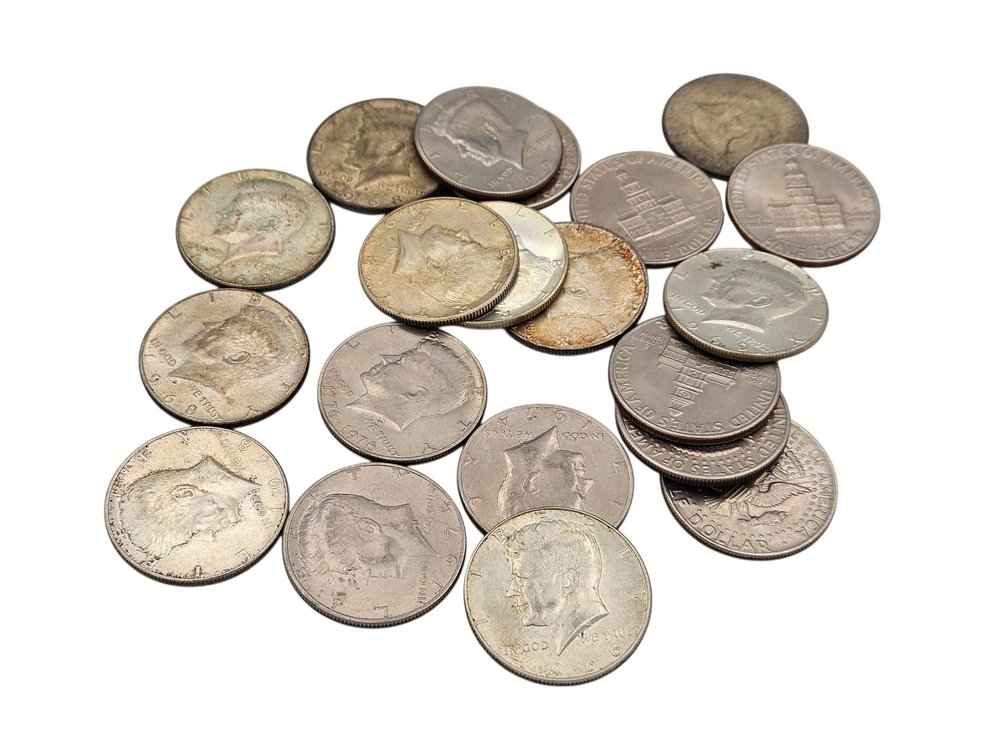 Kennedy Half Dollar Coins Lot (V)