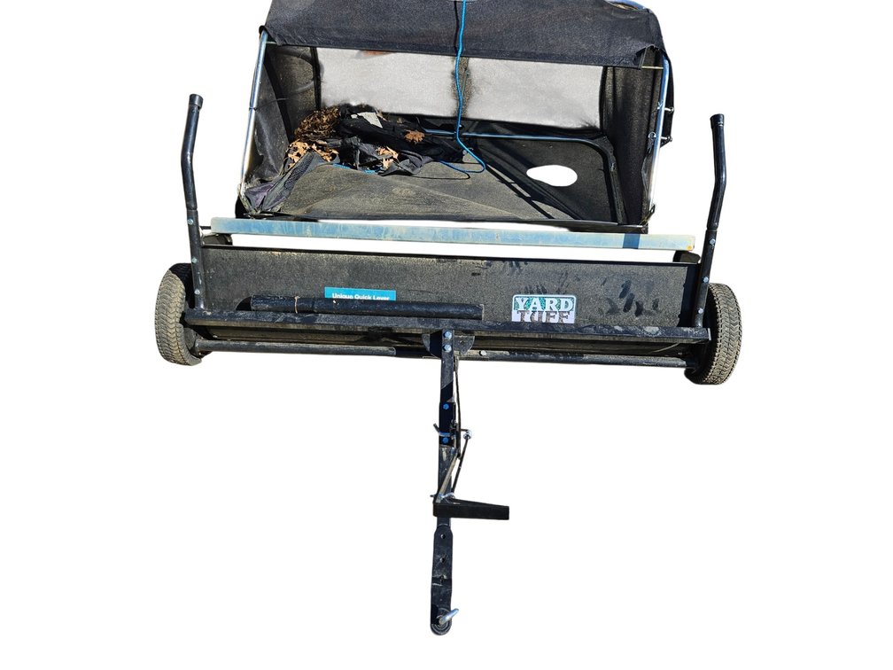 Yard Tuff Pull Behind (O)