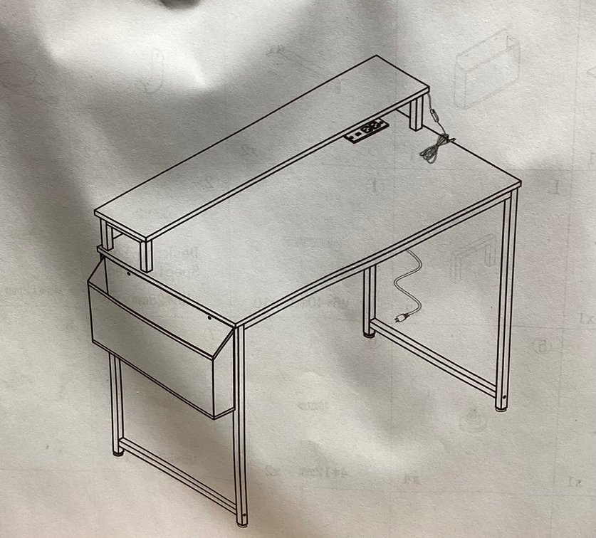 Pink Desk (S1)