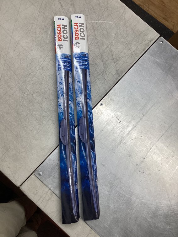 26A/20A Bosch Icon Windshield Wipers (S1)