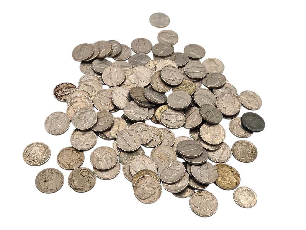 Assorted US Nickels Lot (V)