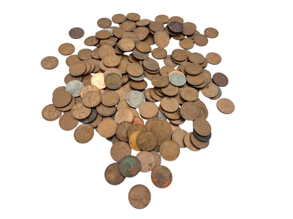 Assorted Pennies Lot (V)