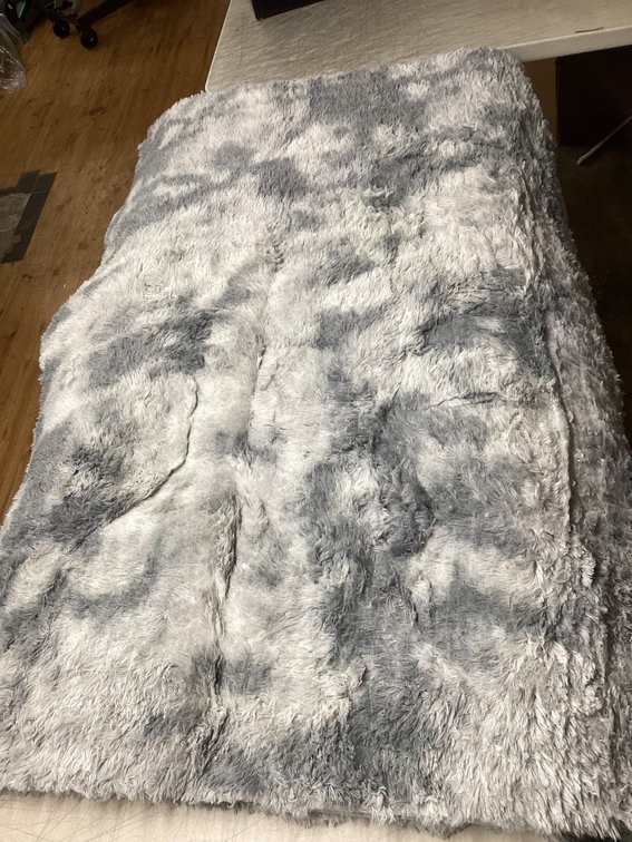 5’x8’ Area Rug (S2)