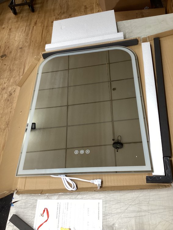 24”x32” LED Mirror (S2)