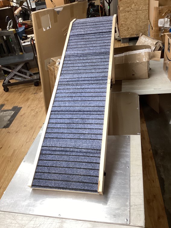 15.75”x63”x23.5” Pet Ramp (S2)