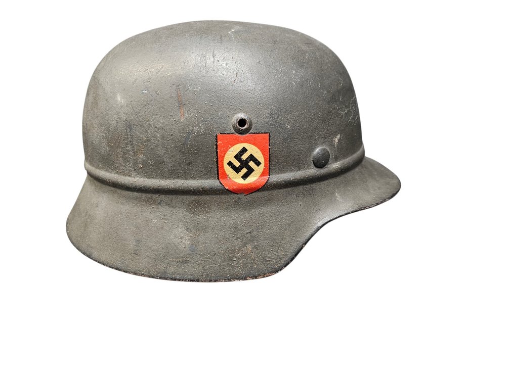 WW2 German Helmet (V)
