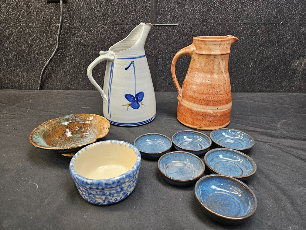 Roseville and Assorted Pottery (S8)