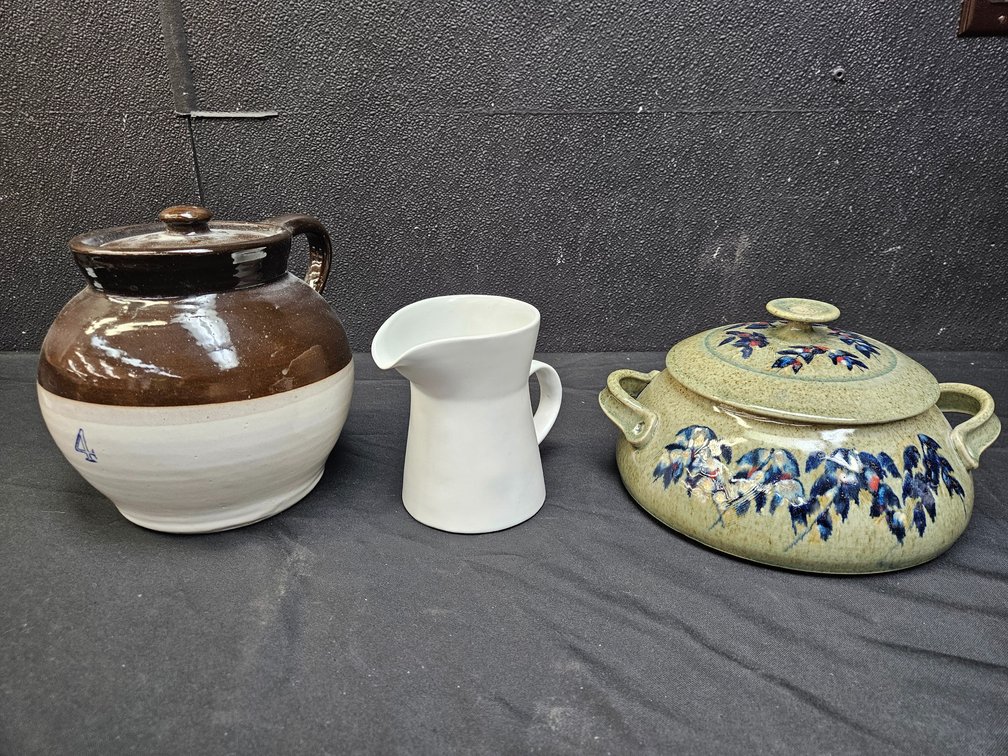 #4 Crock Cookie Jar and other Pottery (S7)