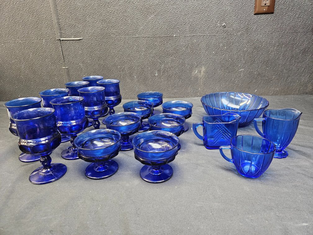 Cobalt Blue Glassware (S6)