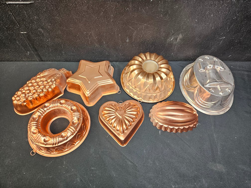 Decorative Hanging Baking Molds (S5)
