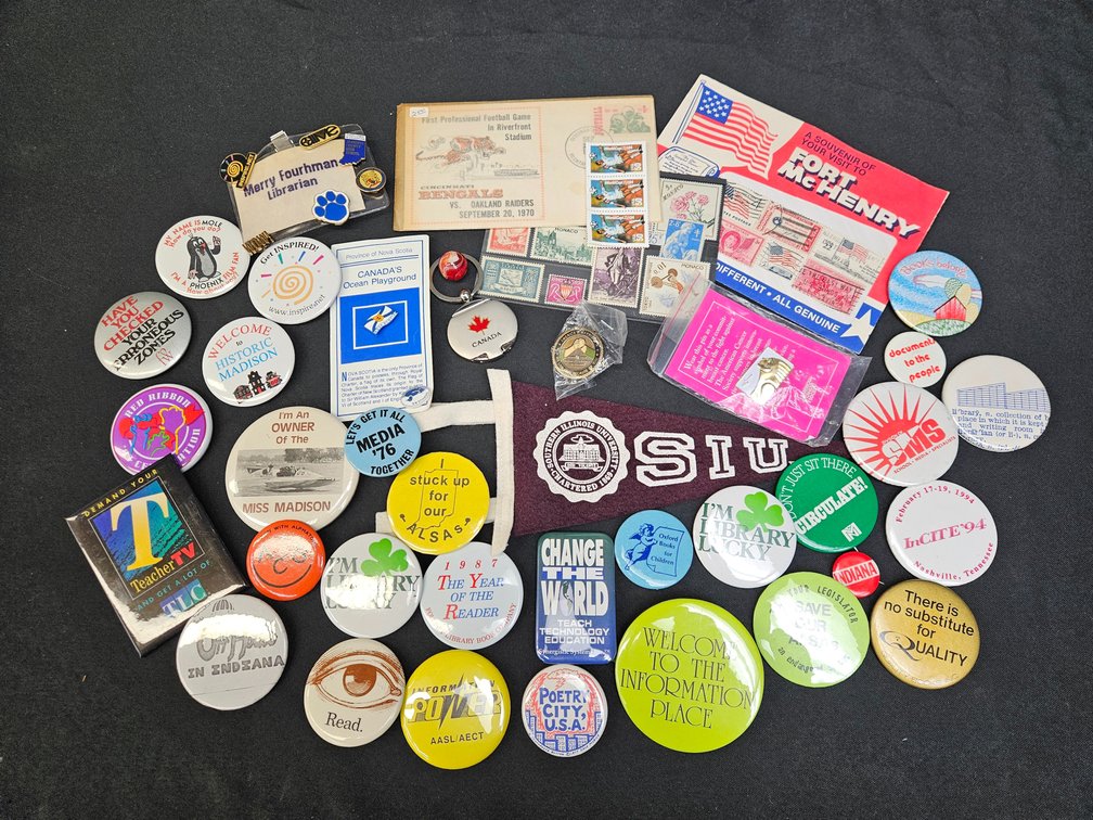 Vintage Pin Collection (S5)