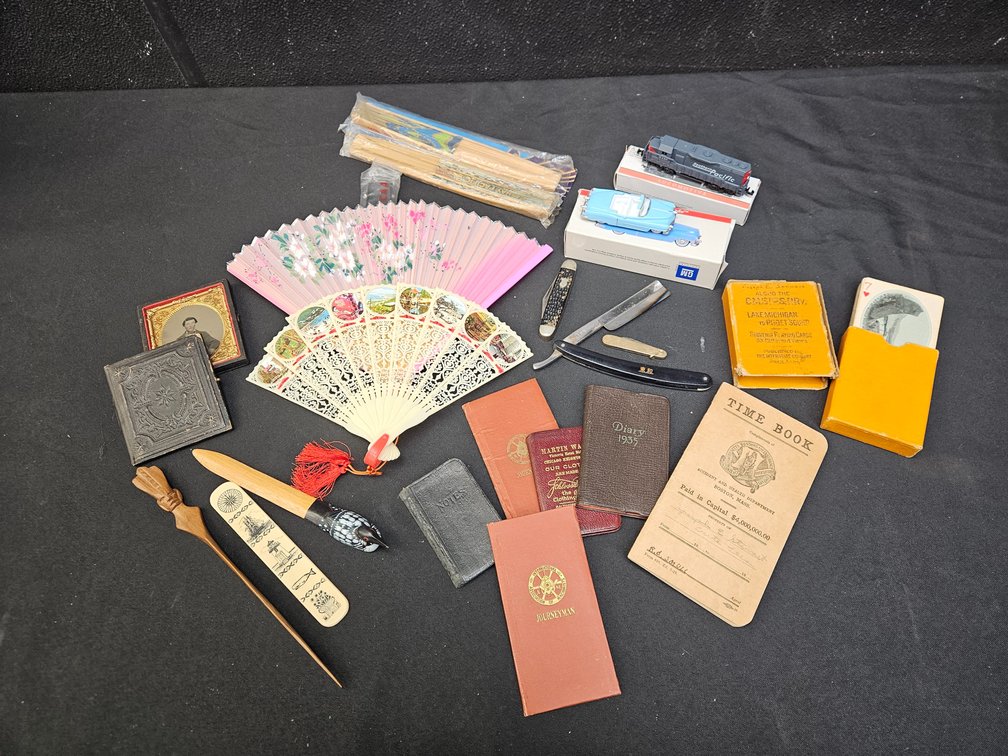 Machinist Notes, Japanese Fans, Vintage Cards and More (V)