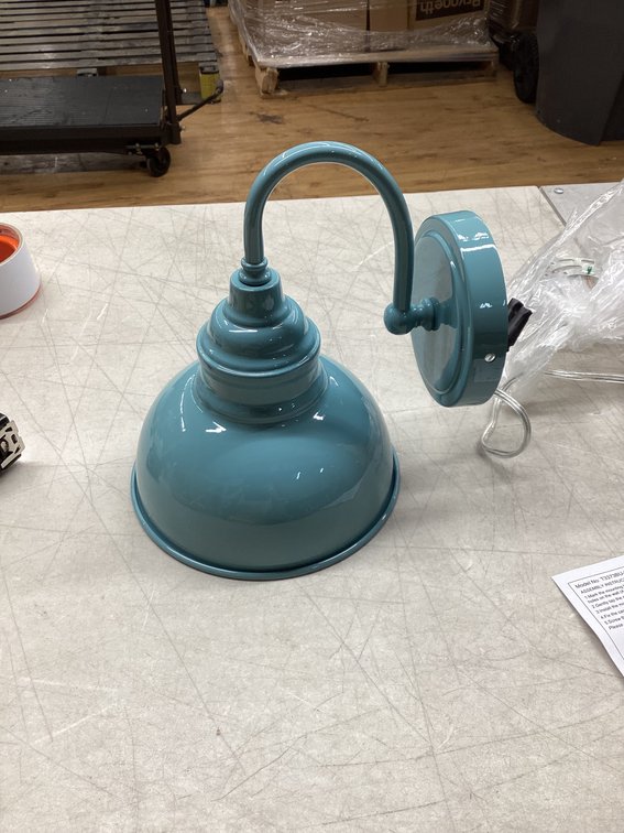 Wall Mount Light Fixture (S4)