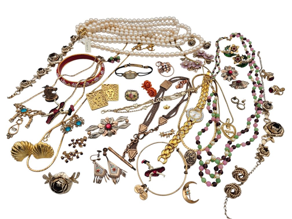 Vintage Costume Jewelry - Gold/Colorful Theme (V)