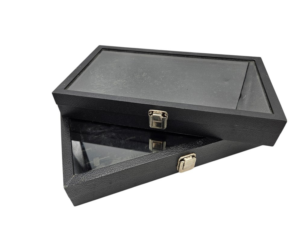 Ring Display Boxes (V)