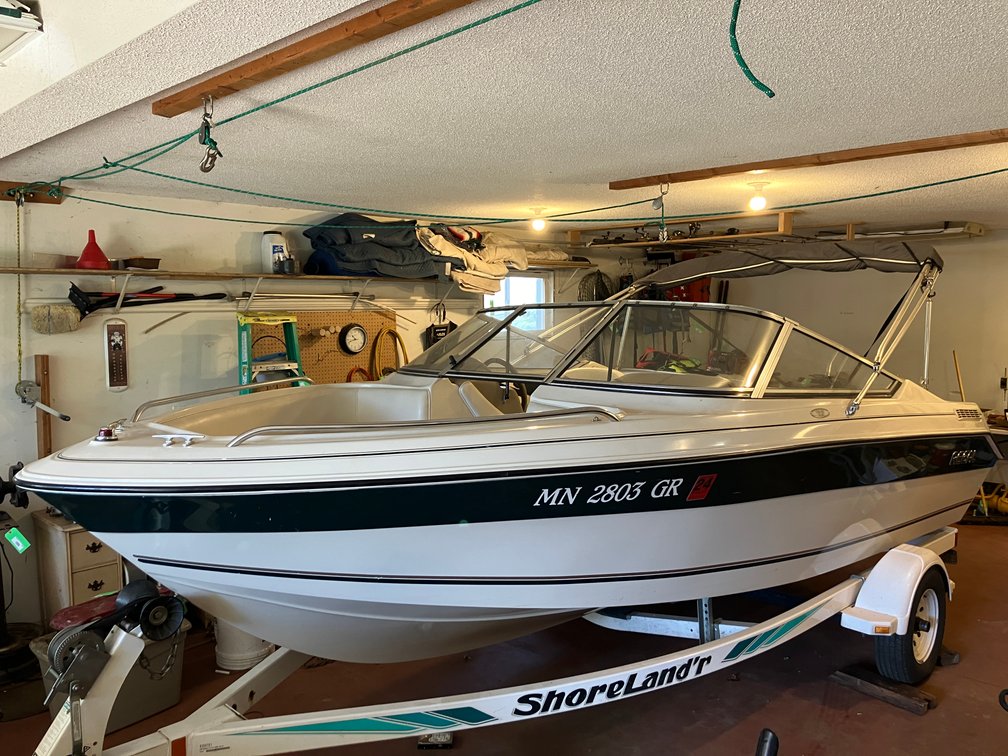 1995 Regal Marine Valanti 176 SE pleasure boat