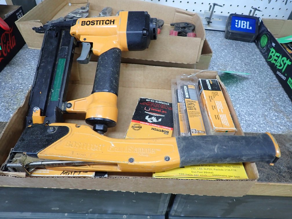 Bostitch model SB-1850BN pneumatic brad nailer with nails