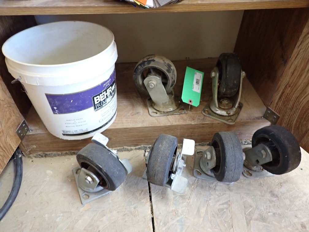 (6) Heave duty 5x2" ball bearing swivel casters with grease zerks