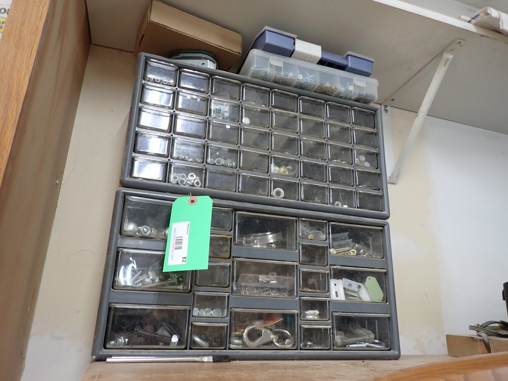 Hardware organizer with hardware