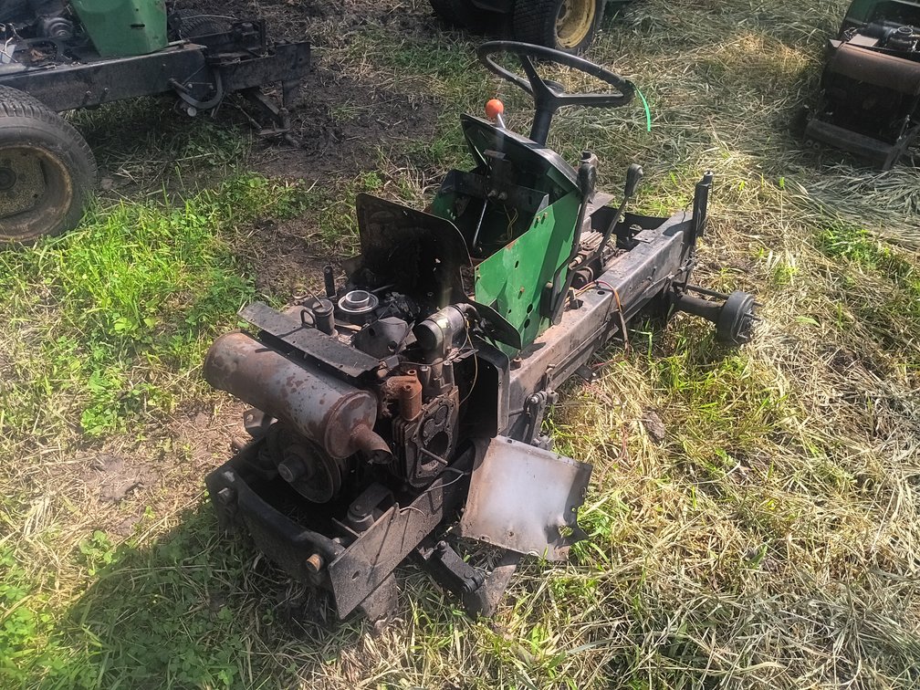 John Deere 317