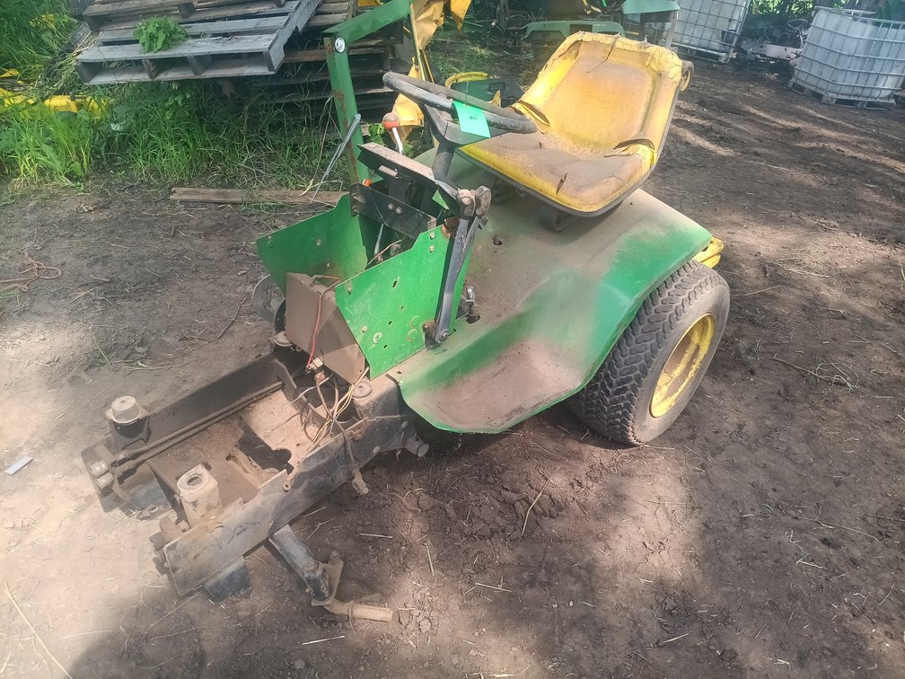 John Deere 300