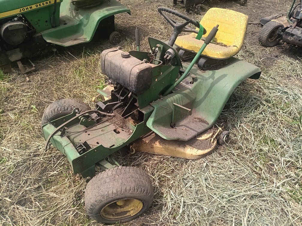 John Deere 110