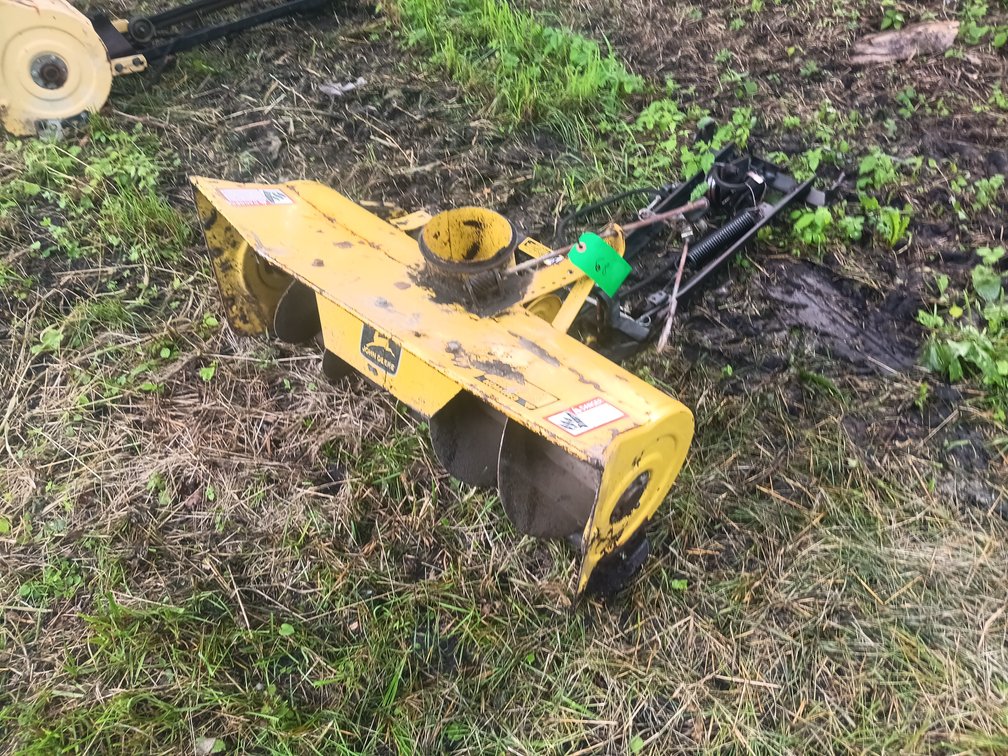 John Deere Snowthrower