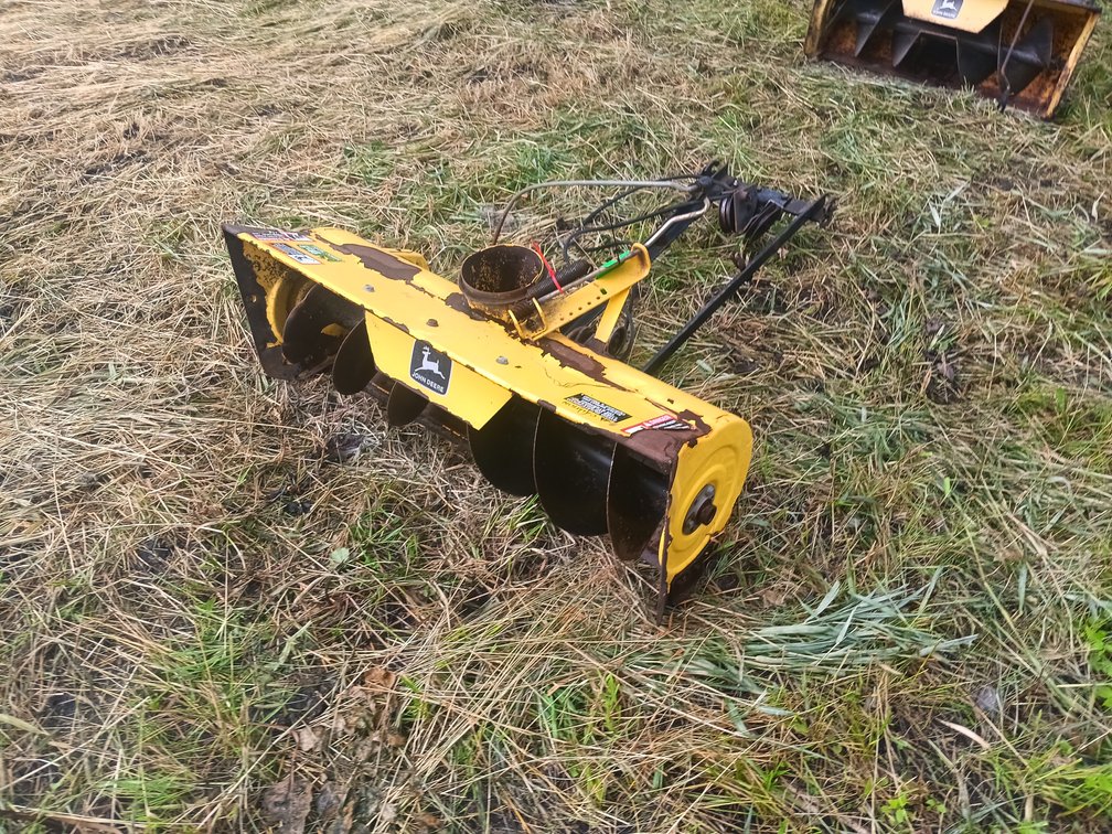 John Deere Snowthrower