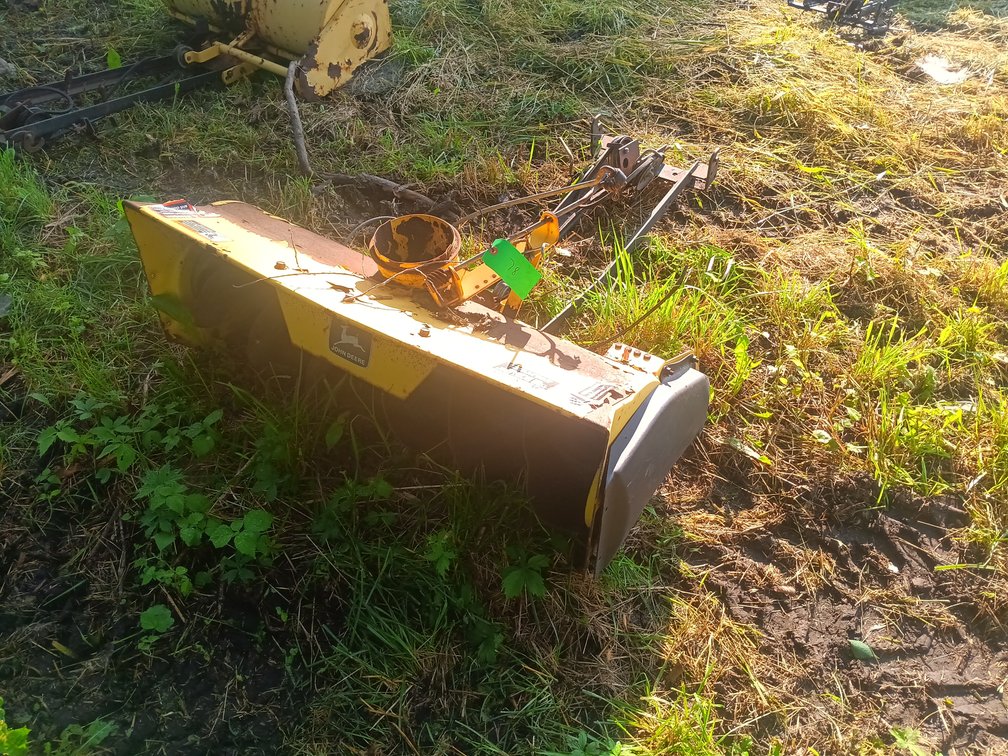 John Deere Snowthrower