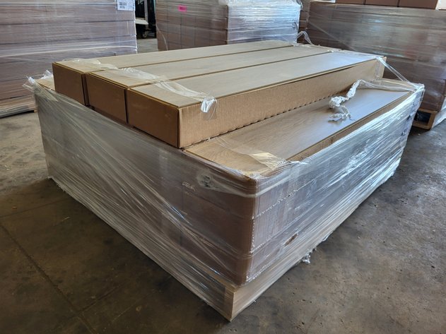 Image for 530.10 sqft Oak 04487 Mohawk Waterproof Click Laminate Plank