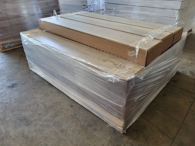 Image for 530.10 sqft Oak 04487 Mohawk Waterproof Click Laminate Plank