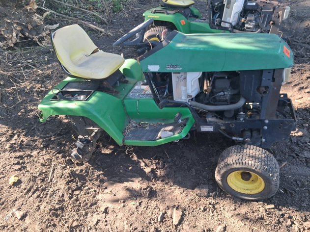 Image for John Deere 425