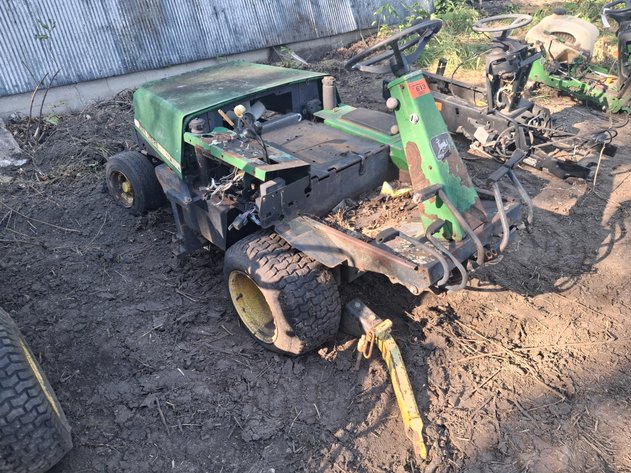 Image for John Deere F912 with 3 Cyl Yanmar Gas
