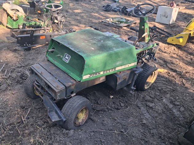 Image for John Deere F912 with 3 Cyl Yanmar Gas