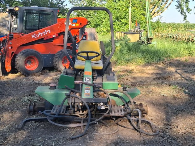 Image for John Deere 3215B