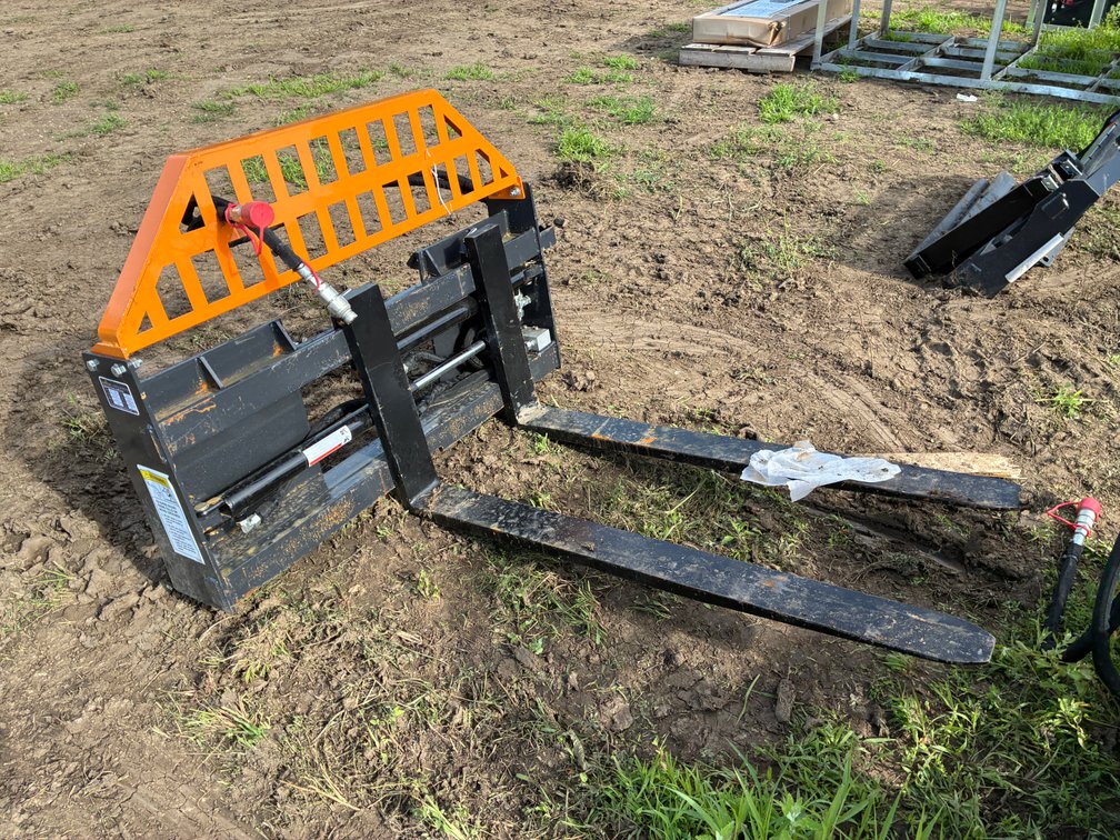 LandHonor Hydraulic Pallet Forks and Frame