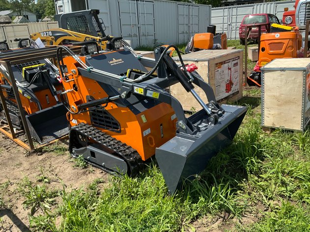 Image for 2026 LandHonor Mini Skid Steer Loader
