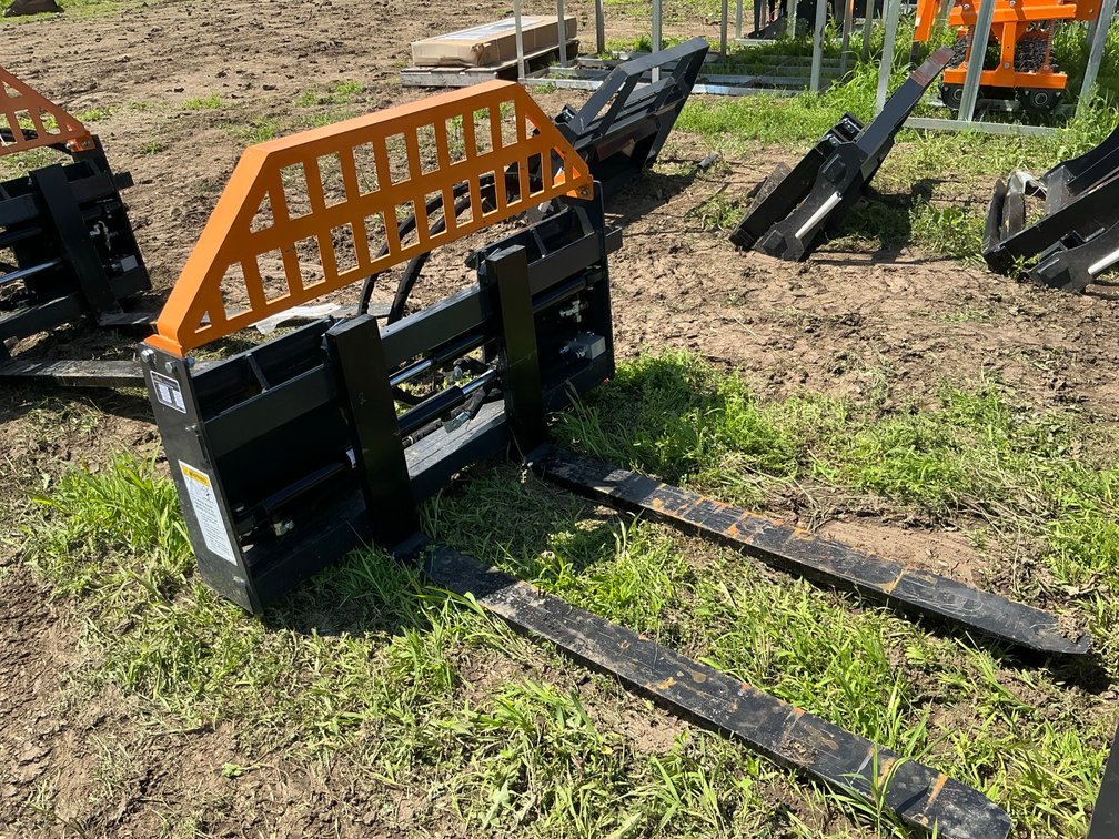 LandHonor Hydraulic Pallet Forks and Frame