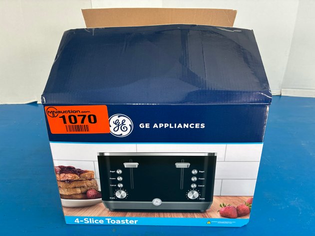 Image for GE 4-Slice 1500 watt Black Toaster with 7 Shade Settings