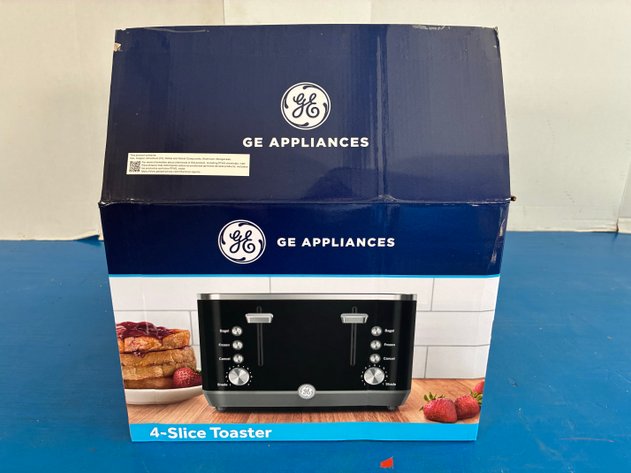 Image for GE 4-Slice 1500 watt Black Toaster with 7 Shade Settings