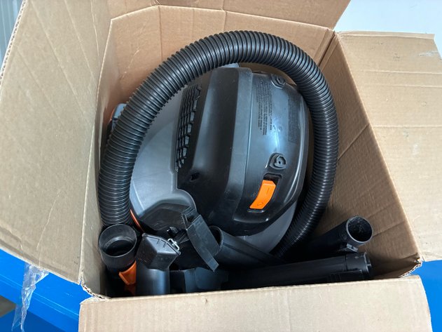 Image for Ridgid 6 Gal. 3.5 Peak HP NXT Shop Vacuum Wet Dry Vac with General Debris Filter, Locking Hose and Attachments HD06001