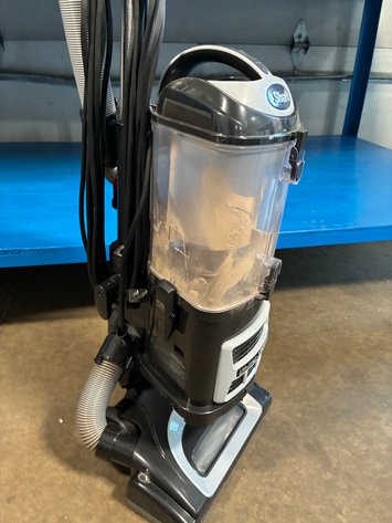 Image for Shark Navigator Lift Away Deluxe Vacuum Cleaner